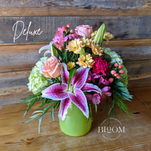 Load image into Gallery viewer, Make Mom&#39;s Day Bouquet
