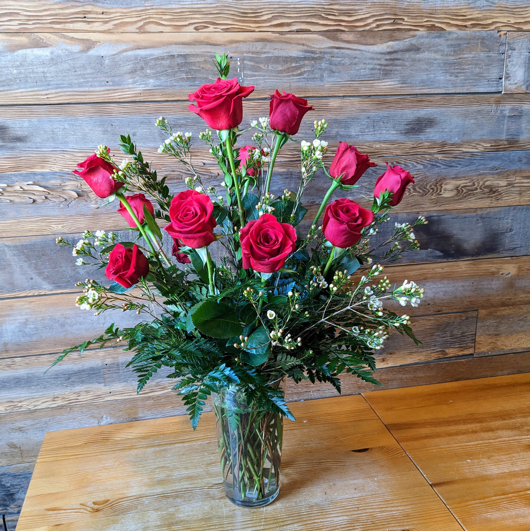 Lovely Dozen Roses