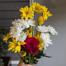 Load image into Gallery viewer, Belle Bouquet
