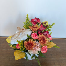 Load image into Gallery viewer, Crock Full o&#39; Blooms
