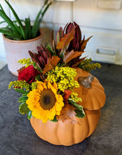 Load image into Gallery viewer, Fall Fresh Floral Craft - Nov. 21st
