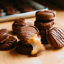 Load image into Gallery viewer, Chocolate Turtle Shellys Box
