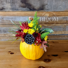 Load image into Gallery viewer, Pumpkins and Posies
