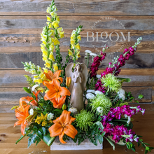 Load image into Gallery viewer, Heavenly Peace Bouquet
